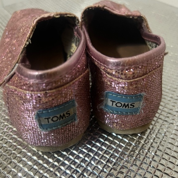 Toms Pink Sparkle Slippers - Picture 2 of 5